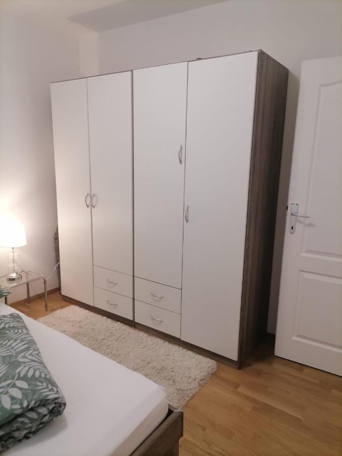 Airport Apartment Surčin Екстериор снимка